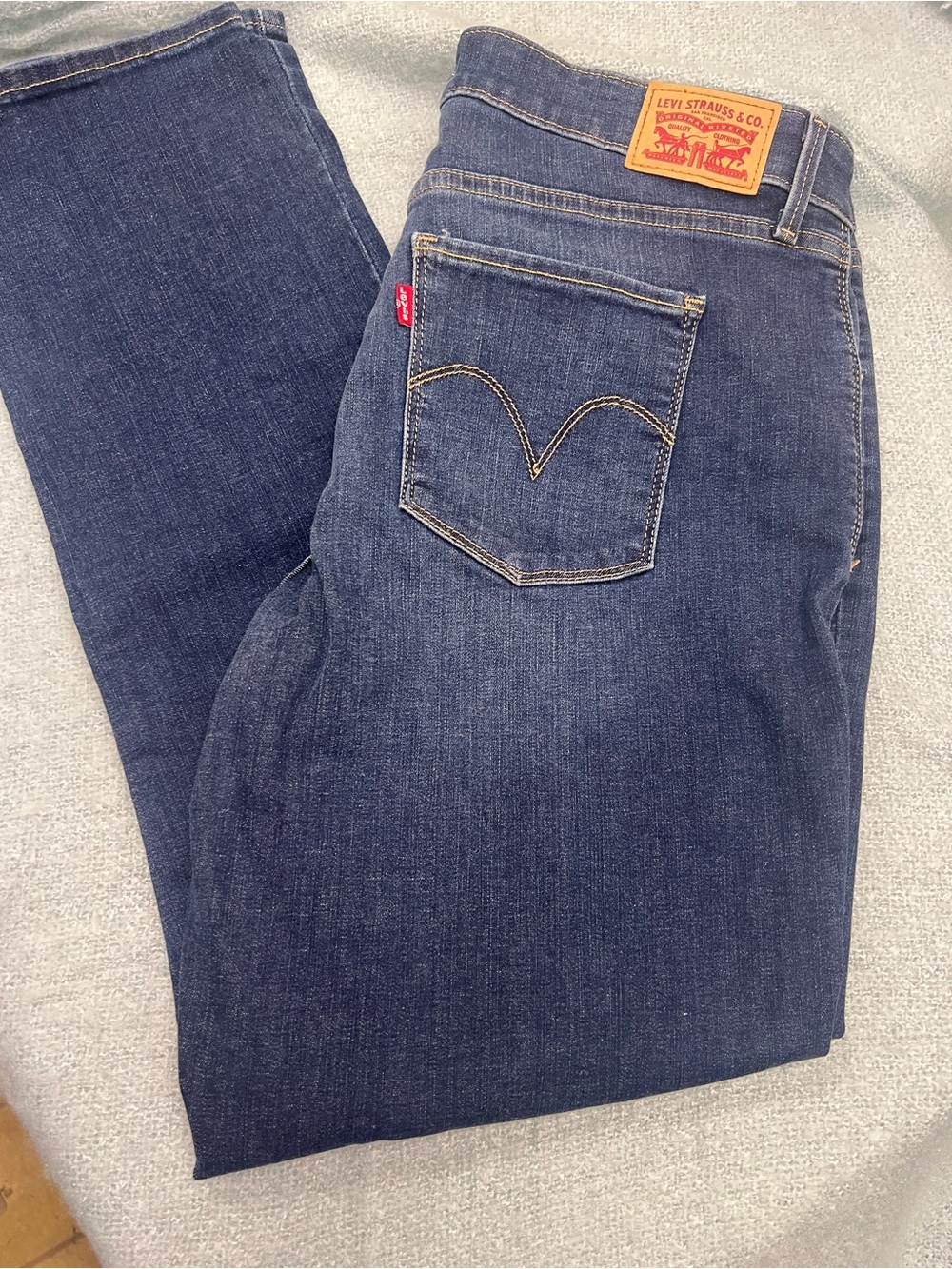 Levi's 501 Jeans Mid rise Skinny 18
straight leg